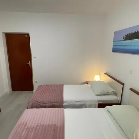 Apartmens And Madunic V